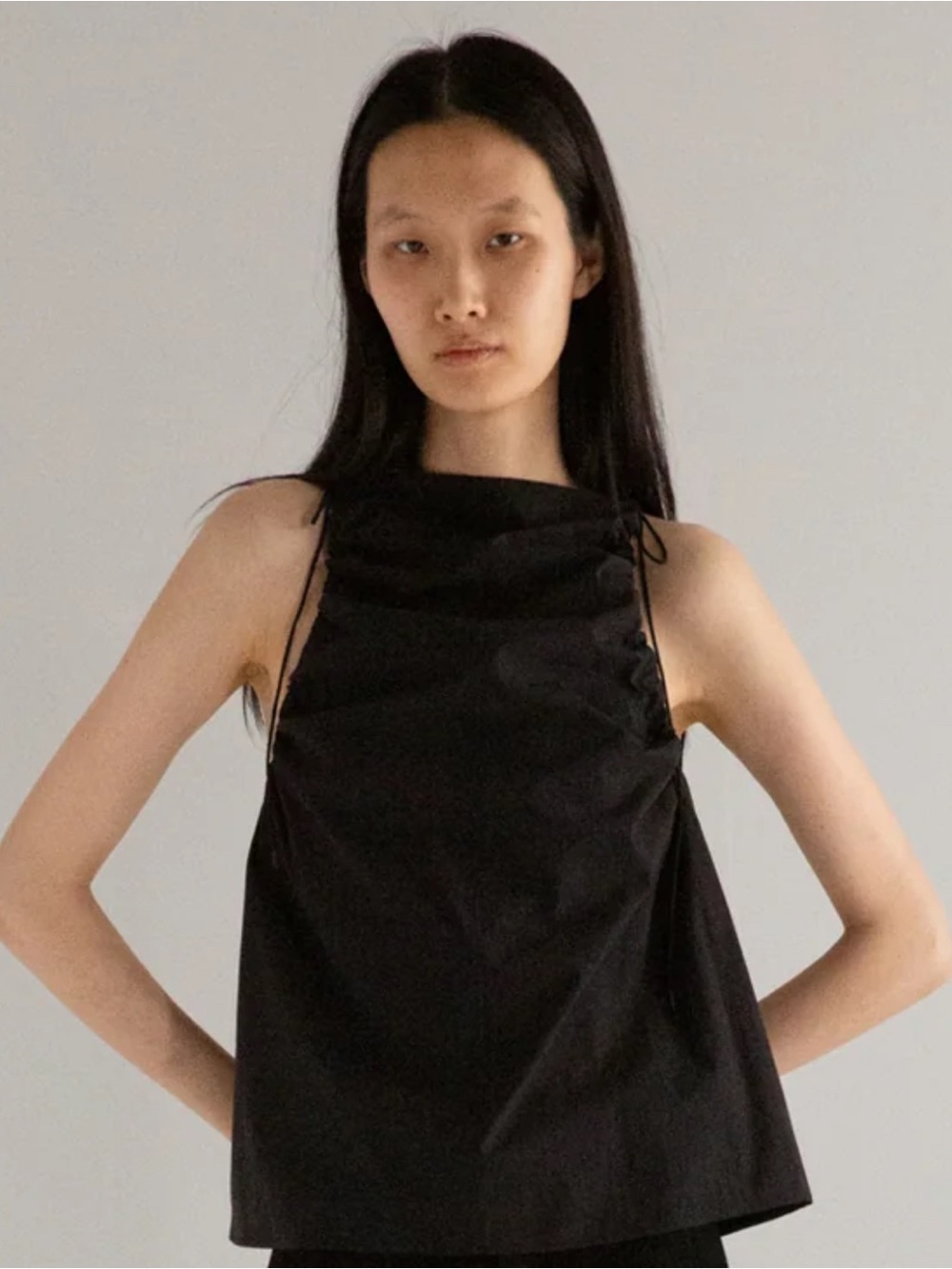 Peche Taylor Top in Black, S/M